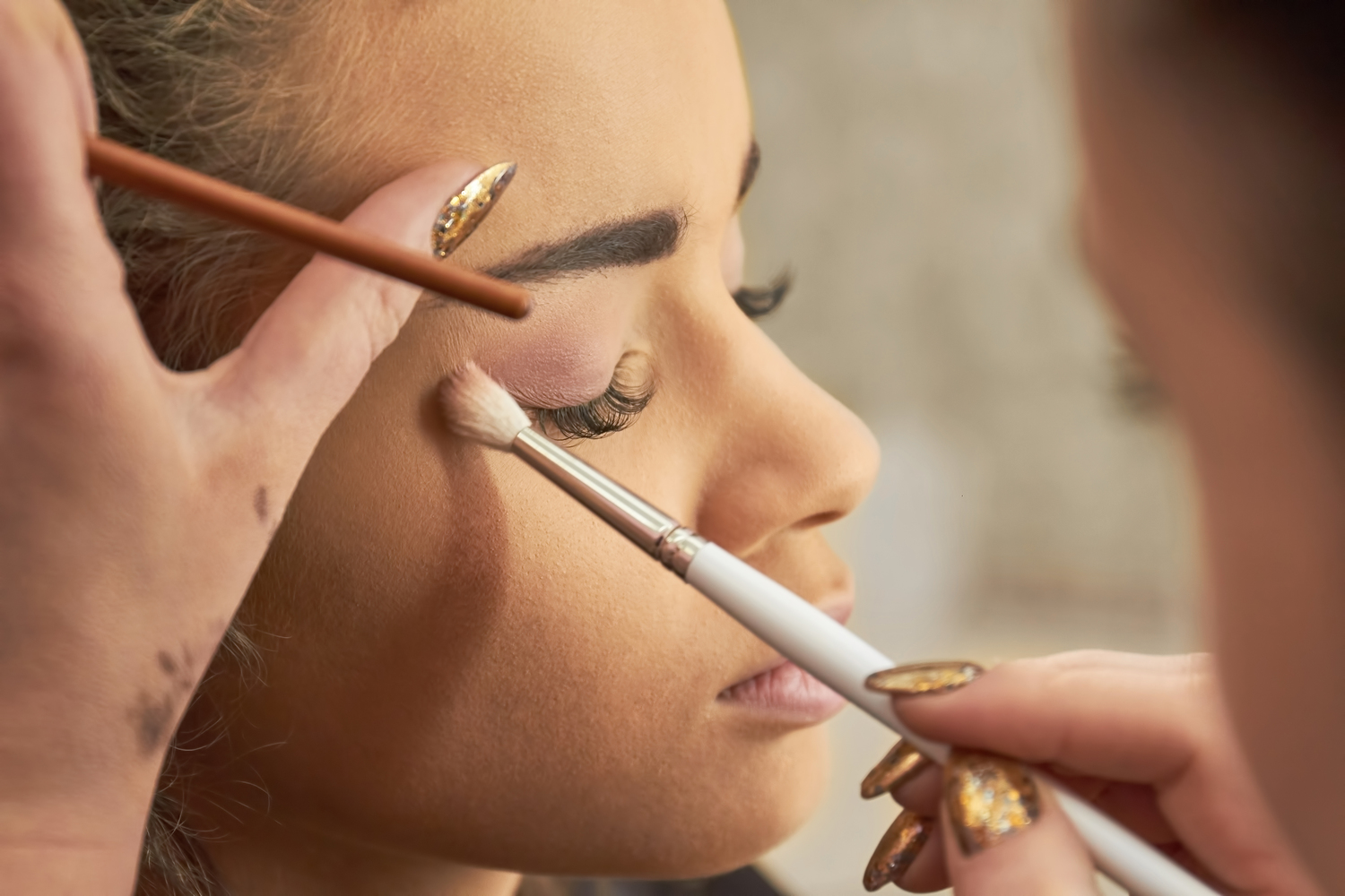 5 Essential Eyeshadow Hacks